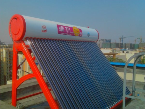 太阳能热水器工作原理 太阳能热水器的特点
